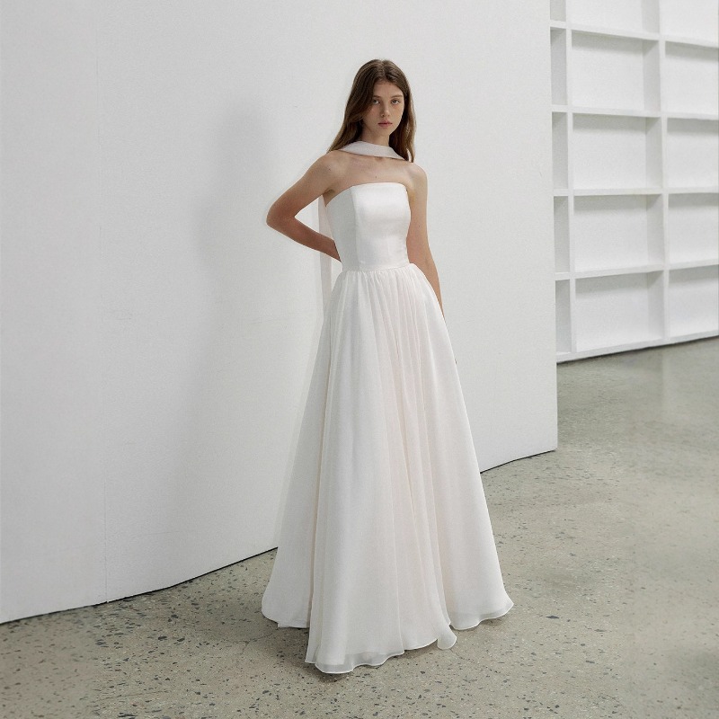 Minimally Designed Strapless W - Photography Natural Lighting Basics avaliação e preço