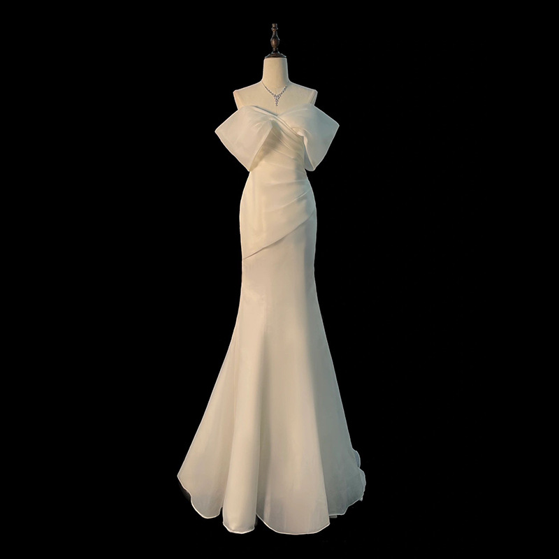 One Shoulder Satin Light Weddi - Photography Natural Lighting Basics avaliação e preço