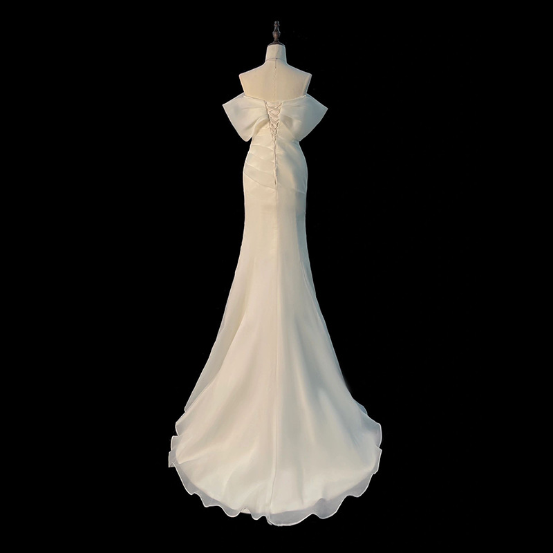 One Shoulder Satin Light Weddi - Photography Natural Lighting Basics avaliação e preço